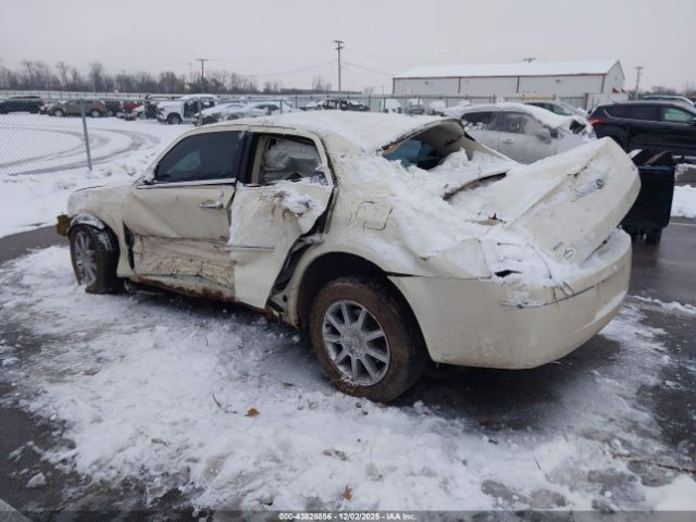 Chrysler 300 Image 10