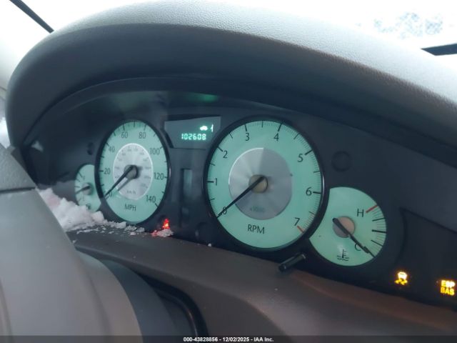 Chrysler 300 Image 7