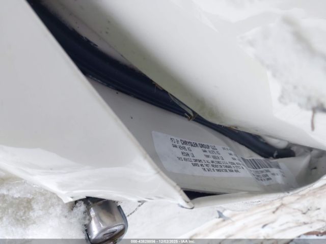 Chrysler 300 Image 8