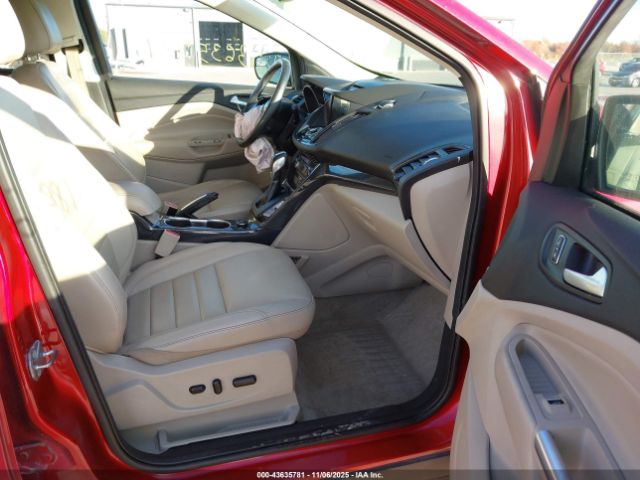 Ford Escape Titanium Image 7